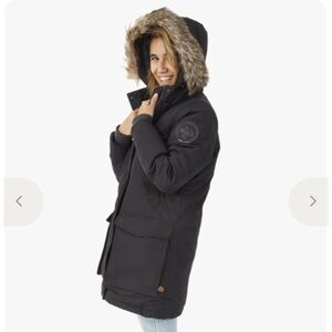 Women’s Woolrich Black Hooded Parka Coat